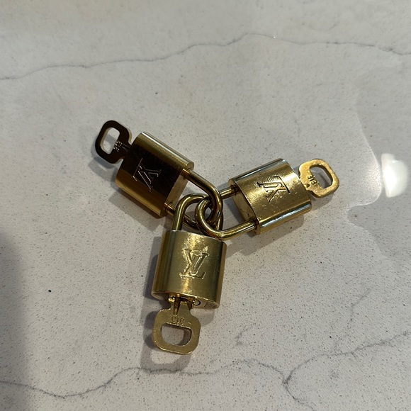 Louis Vuitton 3 MATCHING locks authentic #313 brass Locks from Bagriculture